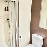 El Carbayu Con Garaje Privado Apartment *