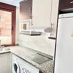 El Carbayu Con Garaje Privado Apartment